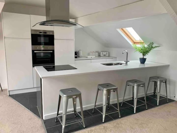 Lovely 2 Bedroom Modern Loft Apartment Sea View Morecambe Eksteriør billede